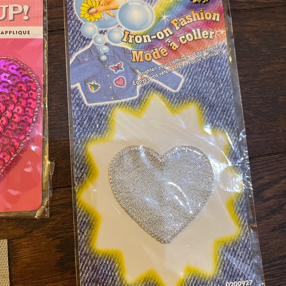 5 Heart Iron on Patches - Picture 3 of 5